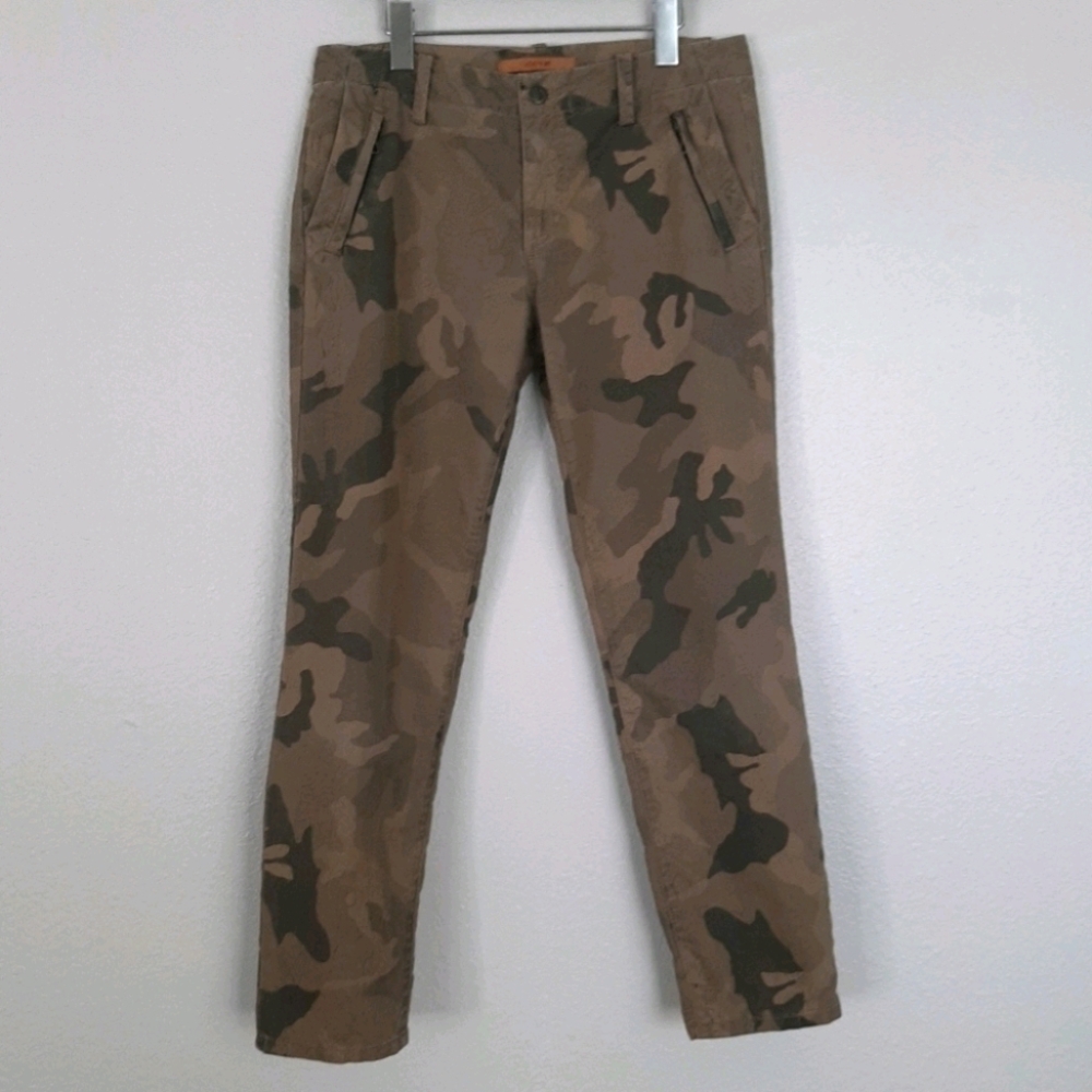 Joe's | Camo Print Pants